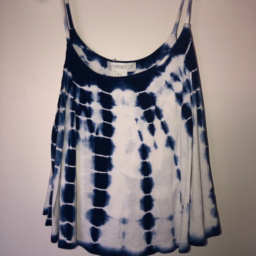 Blue & white tie dye shirt!!